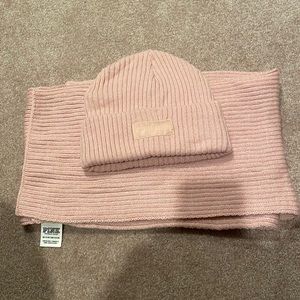 Women’s Victoria’s Secret Pink Stocking Has And Scarf